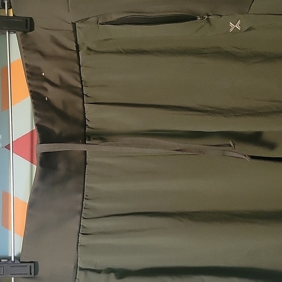 NWOT Xersion Women's Forester Green Mid Rise Slim Pant Size Medium - Picture 5 of 12